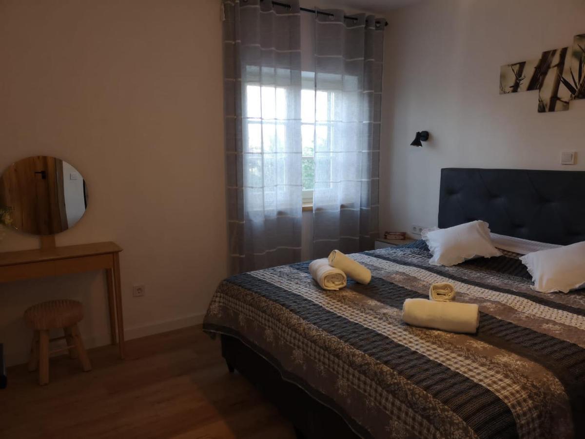 Lovro Luxury Apartment With Jacuzzi And Terrace Sea View Sali Ngoại thất bức ảnh